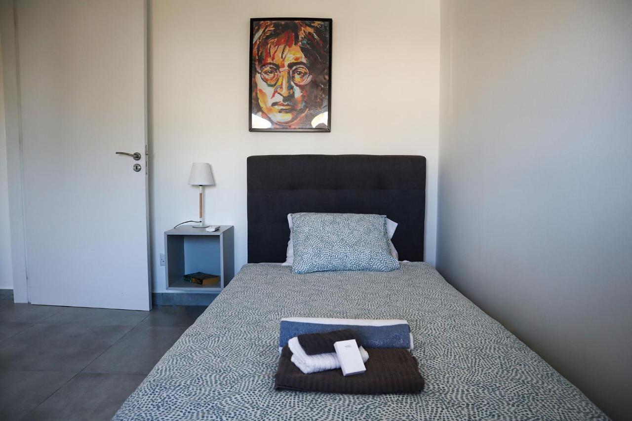 Alex'S Vacation Suite - 100M From The Beach - 6 Guests Paphos ภายนอก รูปภาพ