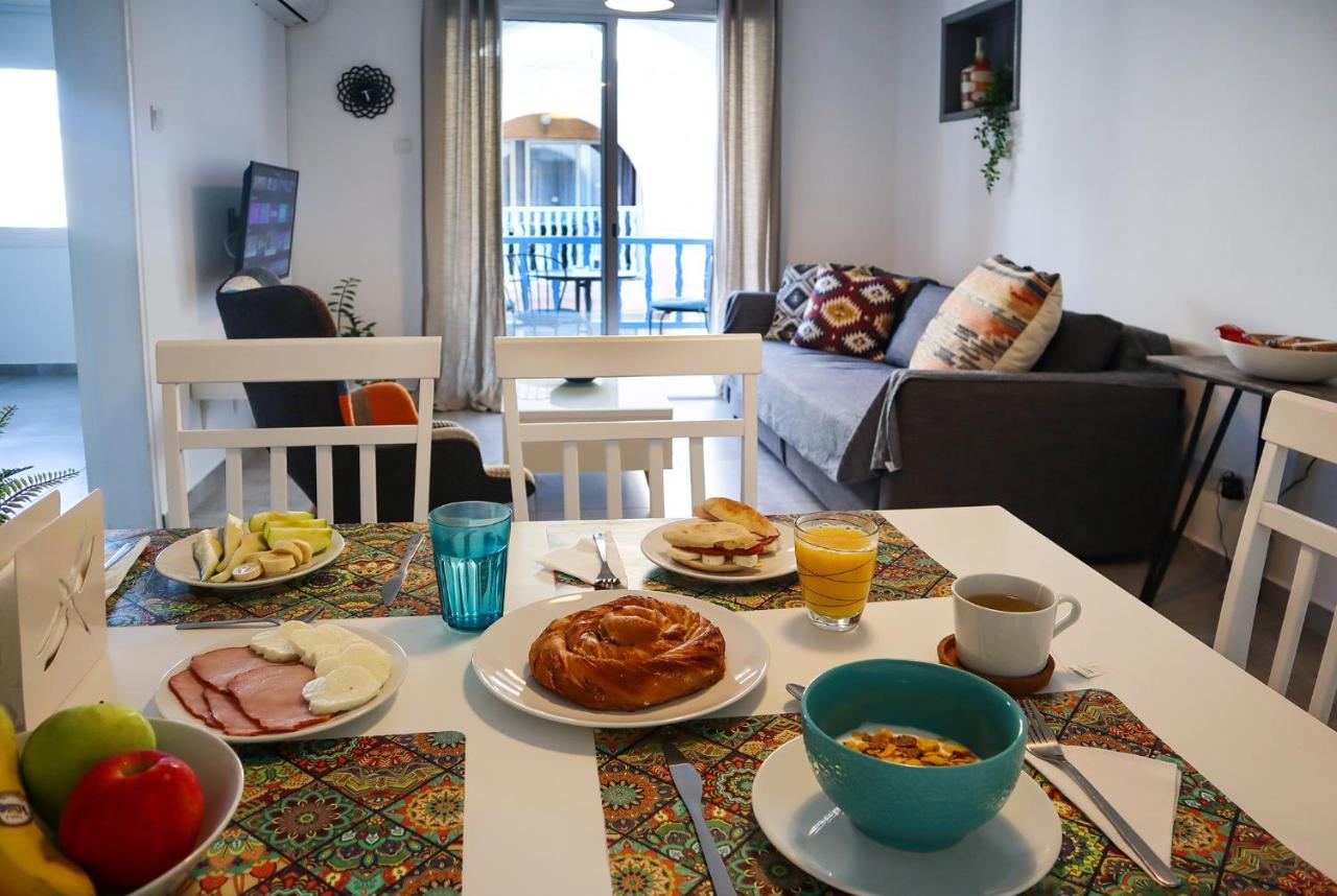 Alex'S Vacation Suite - 100M From The Beach - 6 Guests Paphos ภายนอก รูปภาพ